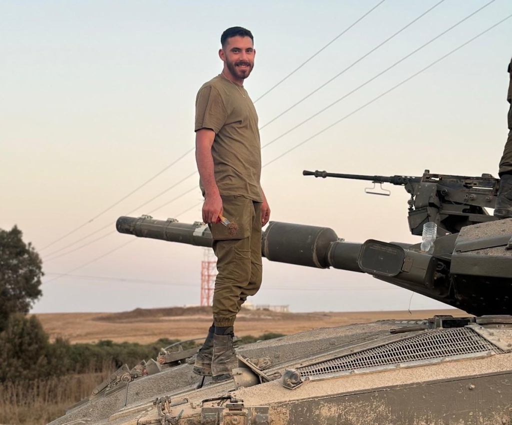 סמ"ר מועתז חניפס דמות מרכזית בתפעול הטנקים בחזית