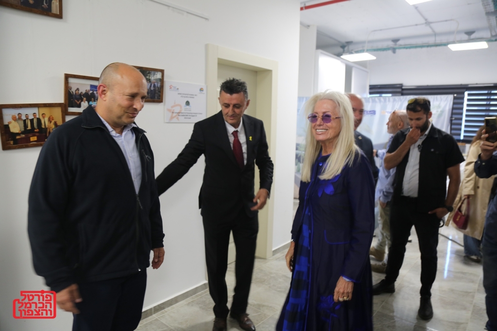 מנהיגים חברה