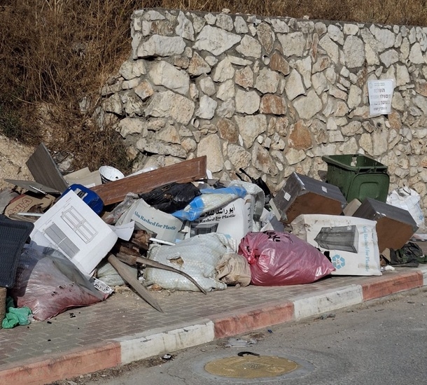 מטיילי שביל ישראל הגיעו לעוספיה והופתעו מהאשפה במרחב