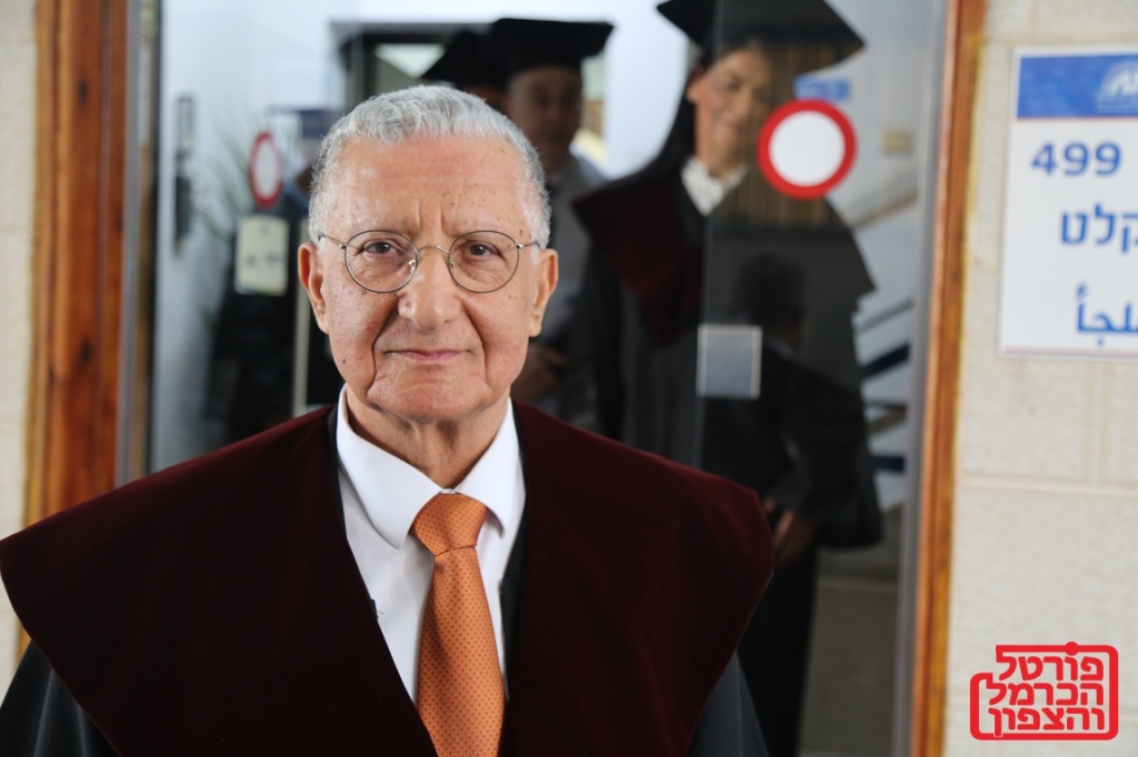 هل نعيش في صراع الحضارات أم في صراع الديانات!!!