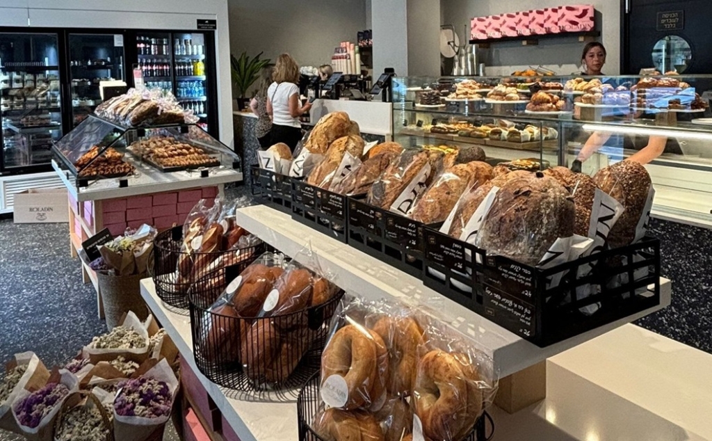 'רולדין' פותחת מחדש את סניף קריית שמונה