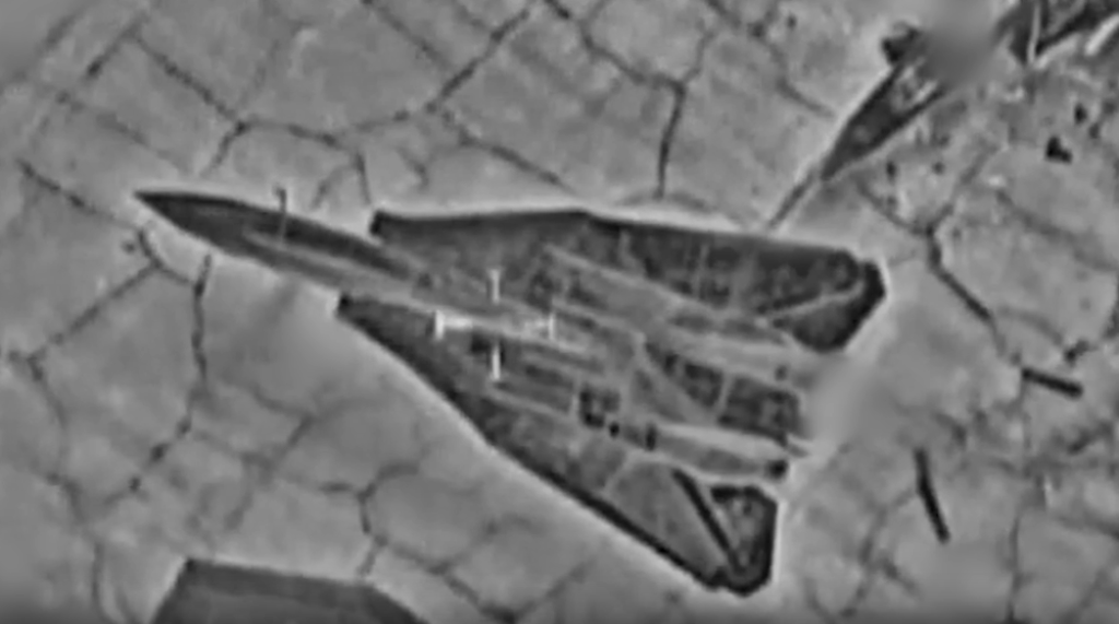 חיל האוויר תקף והשמיד זוג מטוסי F14 איראניים