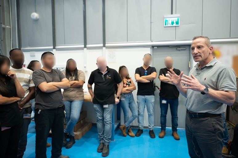 "אנחנו במלחמת מוחות בלתי פוסקת מול האויב"