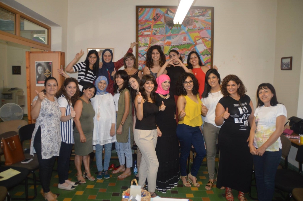 נשים נגד אלימות