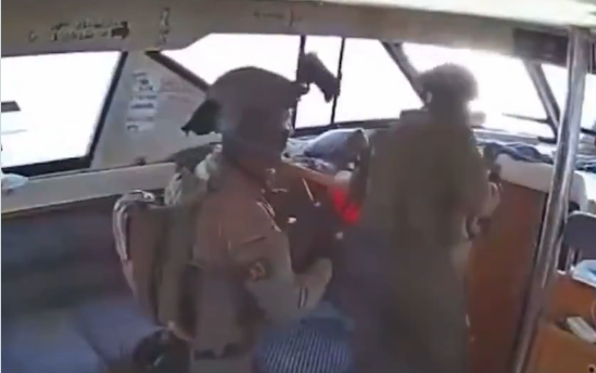 חיל הים השתלט בלב ים על ספינות משט א-צומוד לעזה