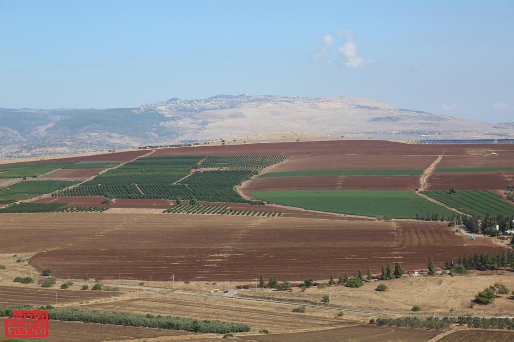 מבט לאדמות הארבל