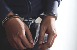 ירה ופצע שניים בגלל נשיכת כלב