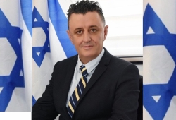 קופטאן עם הפנים לפוליטיקה