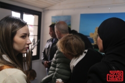 תערוכת מבט שני של סמאח עווד מחברת תרבויות