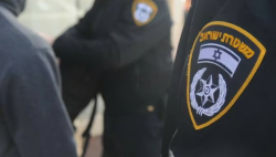 התחזתה לנציגת בנק והונתה אזרחים בחצי מיליון ש