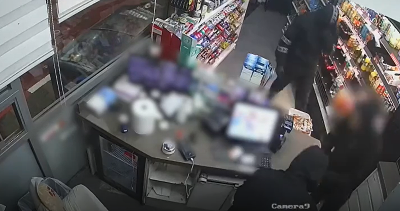 נעצרה על חם חוליית שודדי תחנות דלק שפעלה בצפון