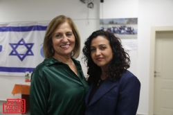 עביר חרמאן והוויידא חליל צוות רפואי