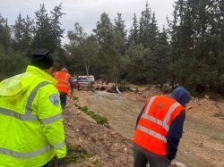 נמשכות הסריקות אחר נעדר שנסחף בנחל מודיעים