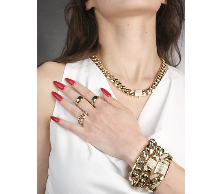 איך חריטה בלייזר הופכת תכשיט פשוט למזכרת עם ערך רגשי אינסופי?