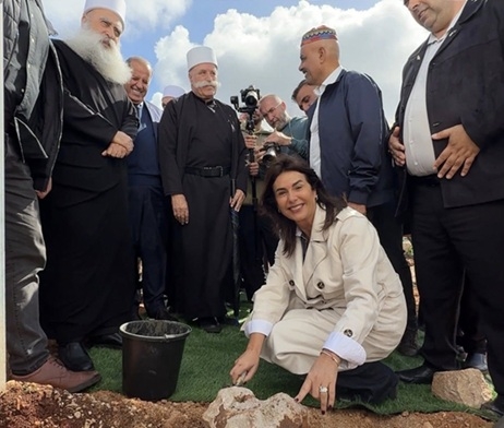 הונחה אבן פינה לכיכר בית המורשת ביאנוח ג'ת