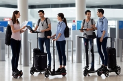 טיול לבעל מוגבלות בהליכה עם קלנועית מאושרת לטיסה