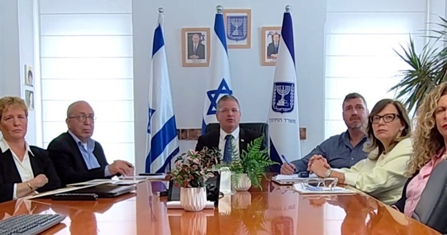 השר קיש מקדם חינוך פיננסי ליהודים ולמיעוטים