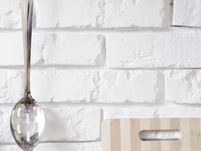 האמת הלא נוחה על בריקים למטבח שרוב המעצבים לא יספרו לכם