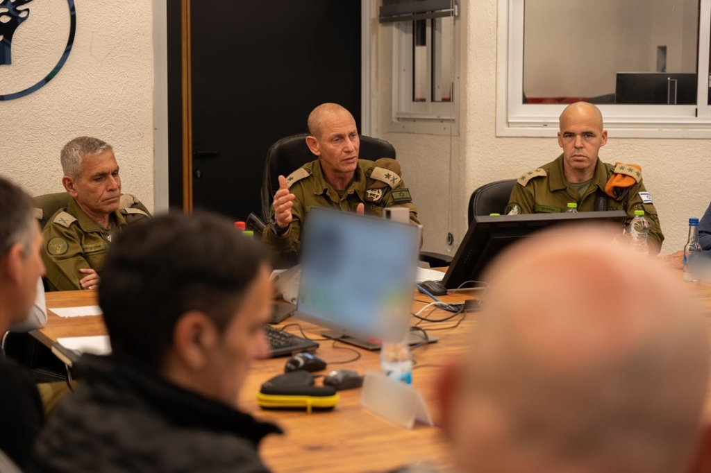 צה"ל החל לתקוף תשתיות חיזבאללה בביירות