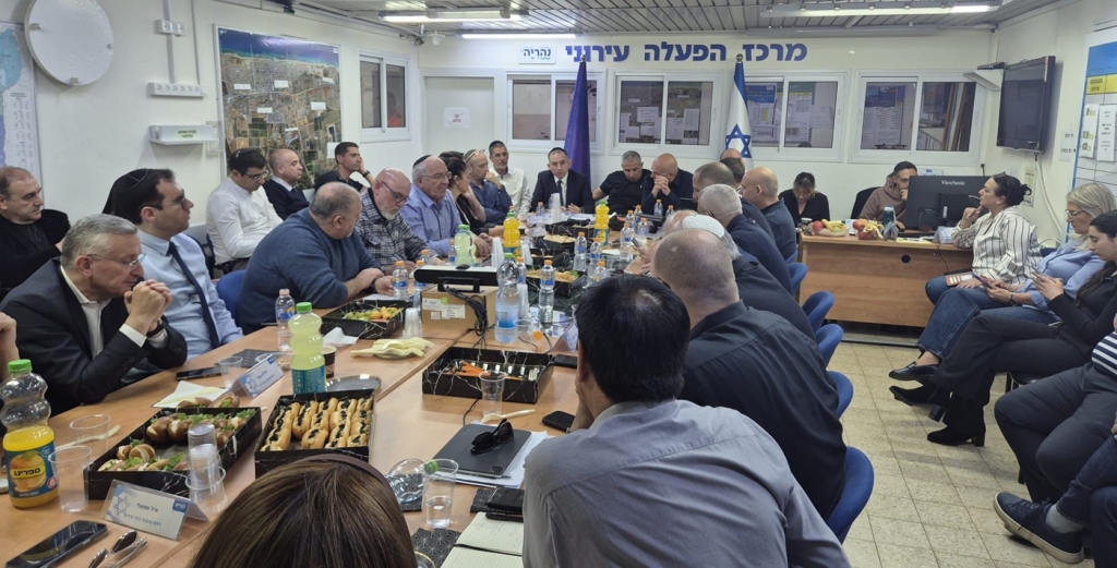 ישראל אוזן נפגש עם ראשי הרשויות בפורום קו העימות