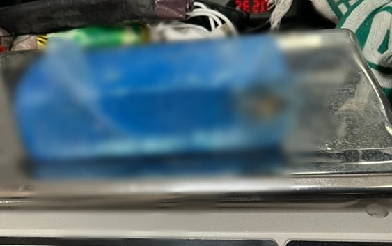 יושבים על סוחרי הסמים