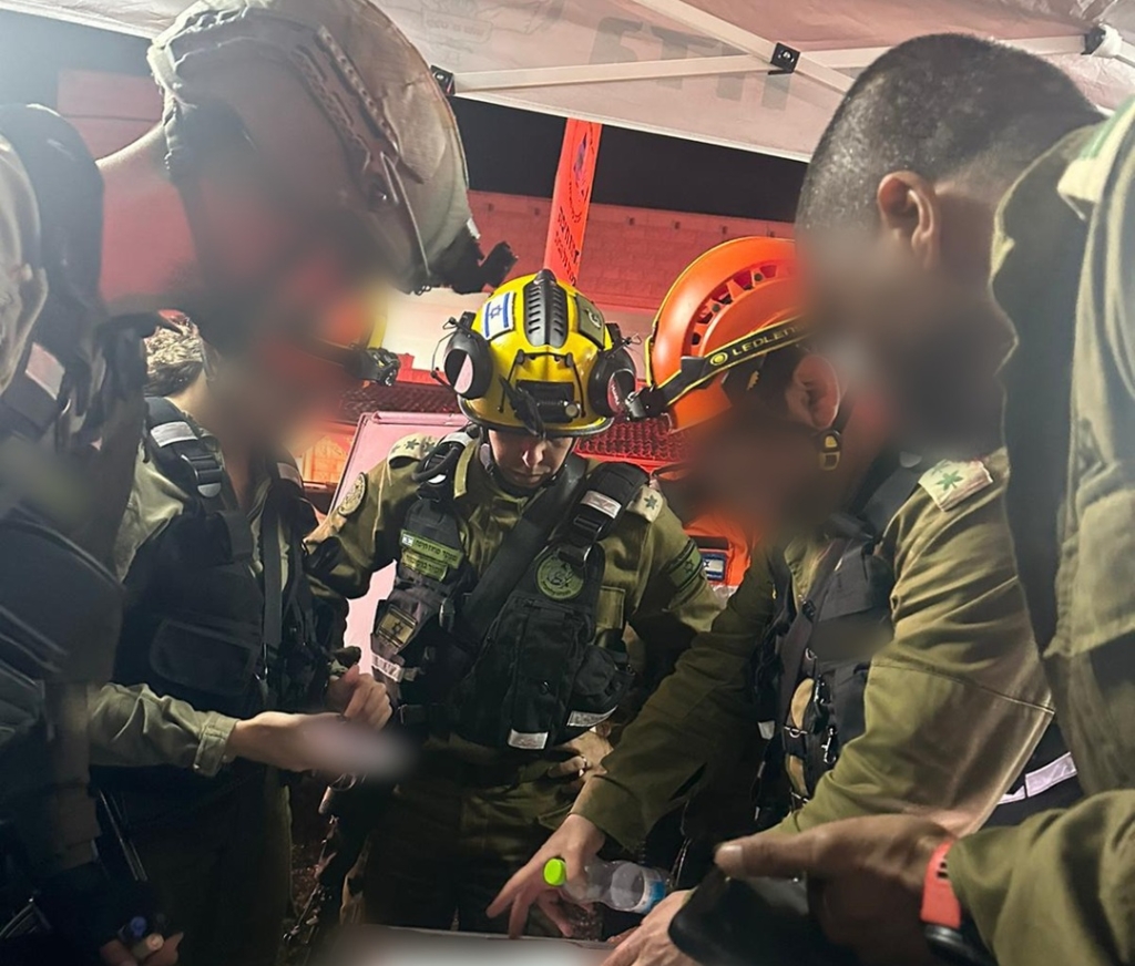 פעילות פיקוד העורף בזירת נפילה בזרזיר