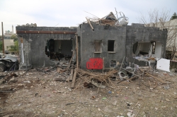 בתוך הבתים שנפגעו בזרזיר