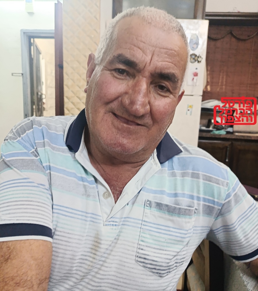 חסון חסון אבא למשפחה מחבקת