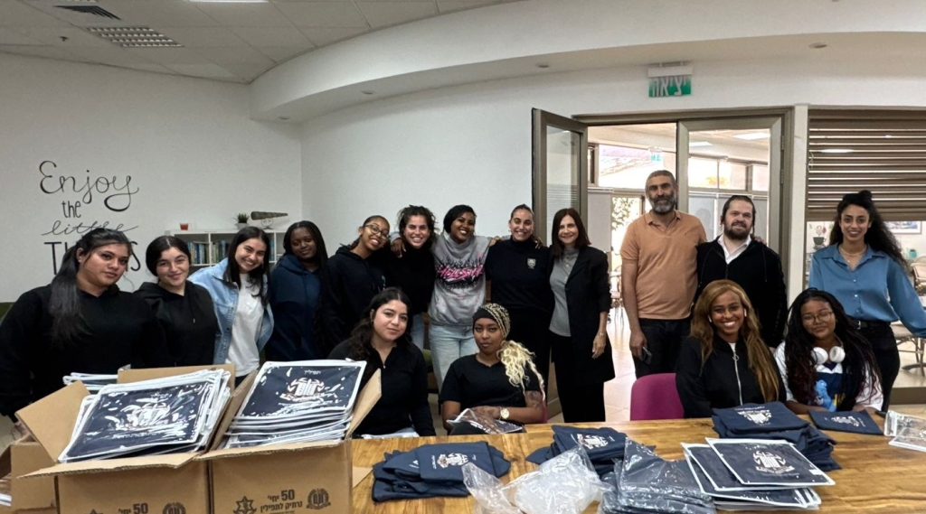 אחד/ת משלנו לא עוצרים במלחמה