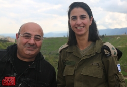 עם דוברת צה