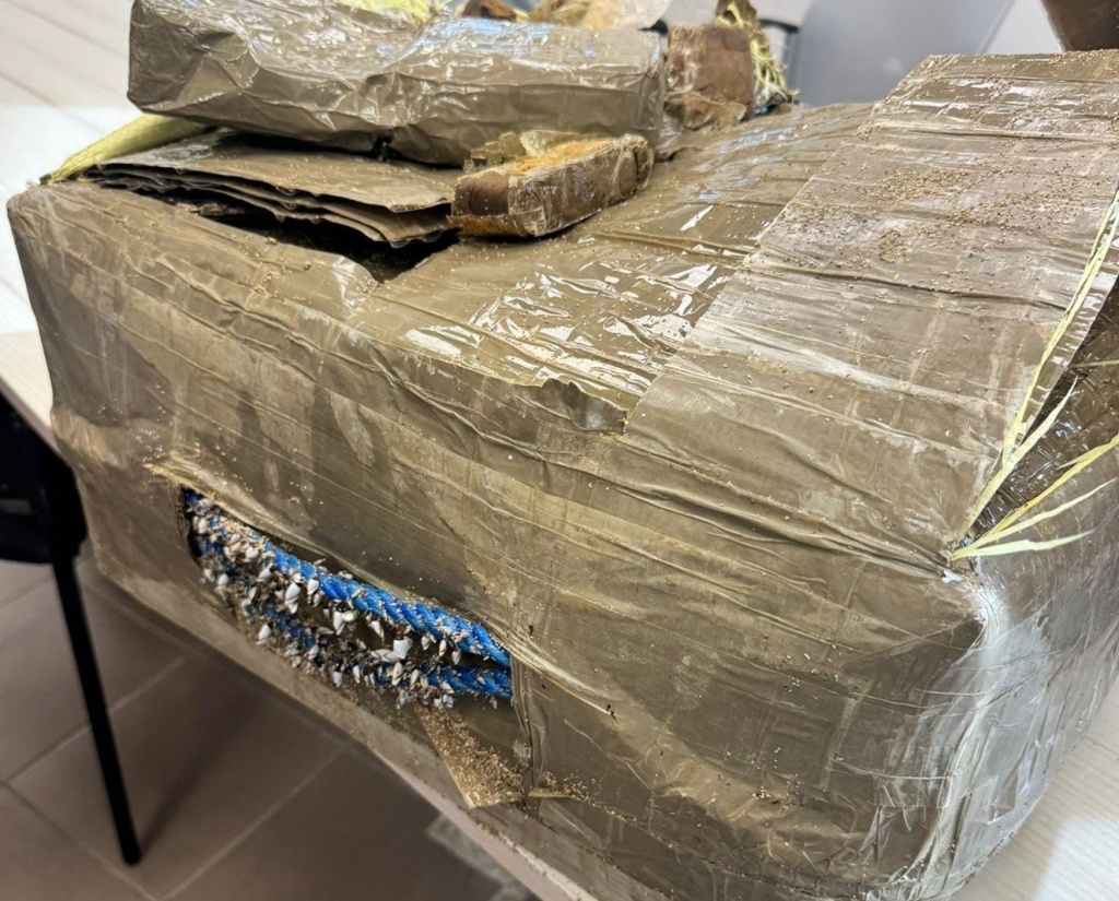 עשרות ק"ג של סם נפלטו לחוף נהריה