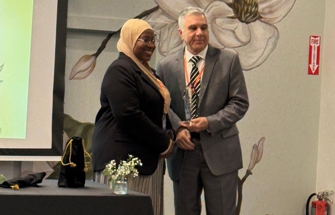 פרס בתחום בריאות הנפש הוענק לפרופ' עליאן אלקרינאוי