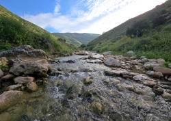 לפני שנגמר האביב טיול רגלי