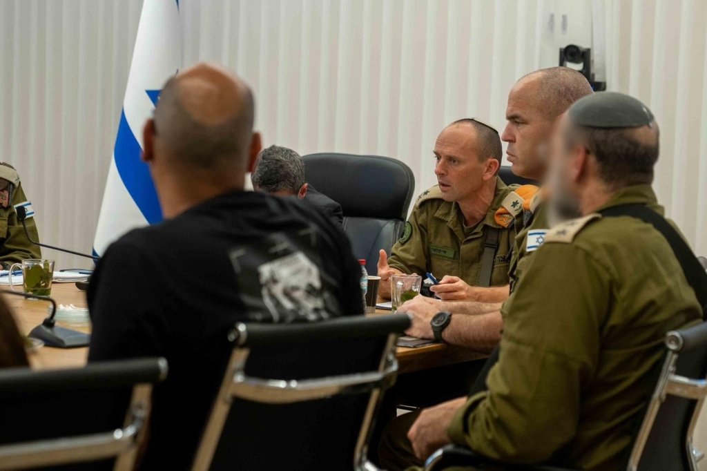 האלוף שי קלפר בישובי הצפון