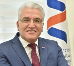בחדר הטראומה אין מחנות יש בני אדם