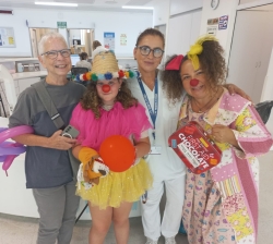 ליצנית רפואית בת 9