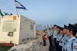 המשטרה הצדיעה לשוטרים גיבורי 7 באוקטובר בזירות הקרב